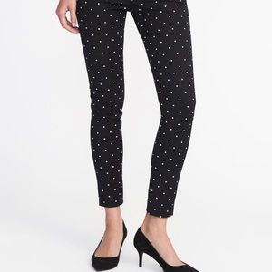 Old Navy Pixie Ankle Pants